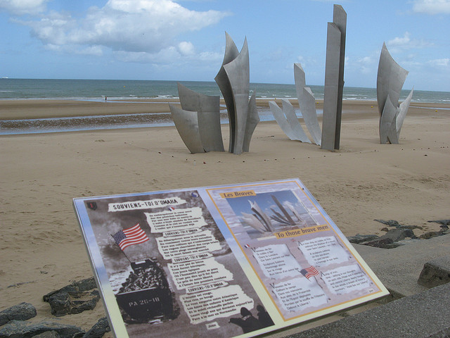 Omaha-Beach with signage