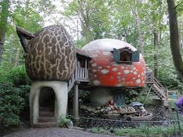 Efteling Forest - toadstool house